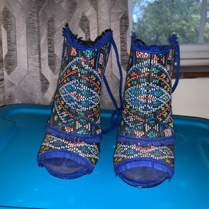 Shoe Dazzle Tie up heels